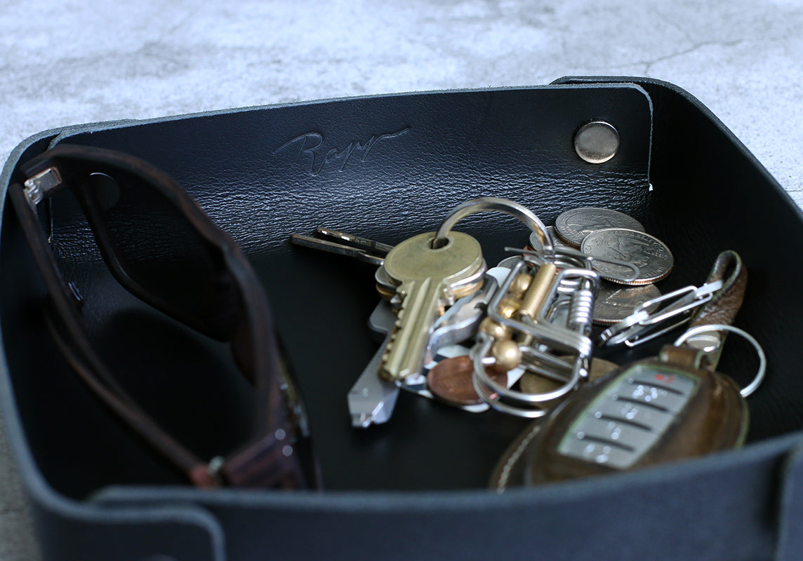Leather valet catch all tray - black