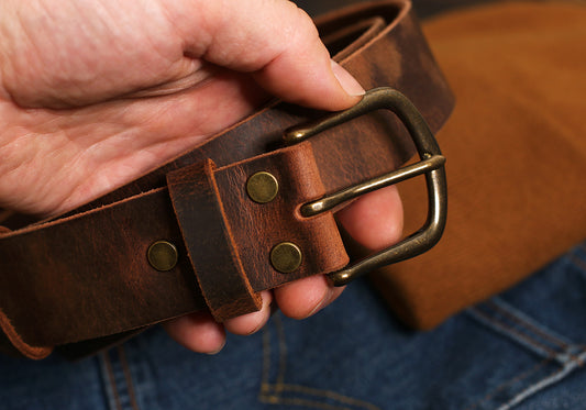 Leather belt with antique brass buckle - brown Crazy Horse