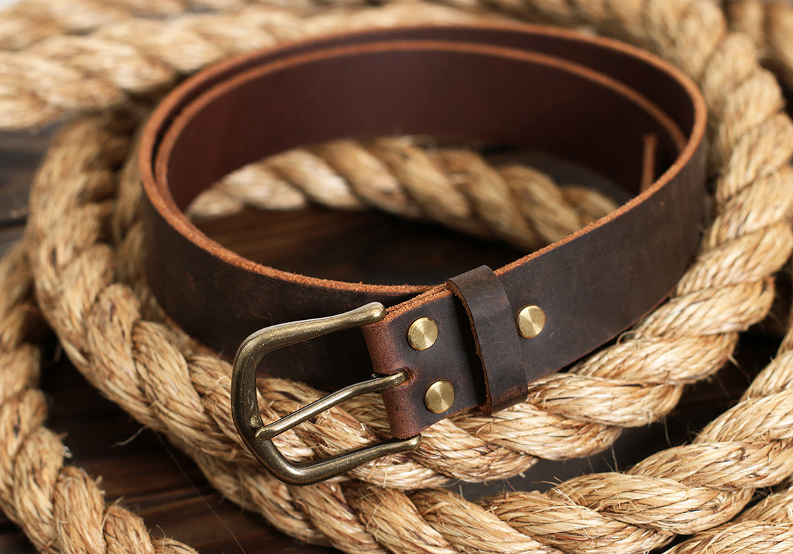 Leather belt with antique brass buckle - brown Crazy Horse